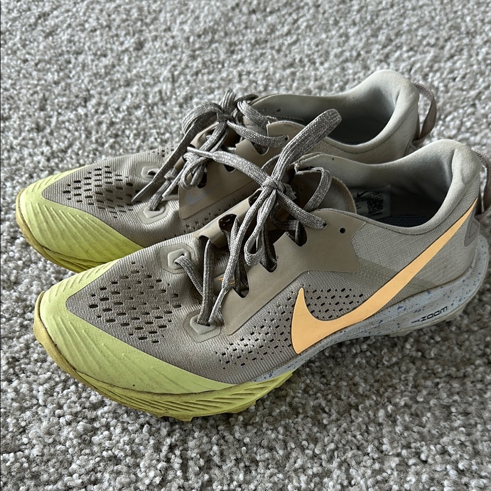 🐉Nike Terra Kiger Trail Running Shoes - Good Condition- Barely worn Treads good